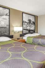 Hotel Super 8 Green Bay Near Stadium photo 1