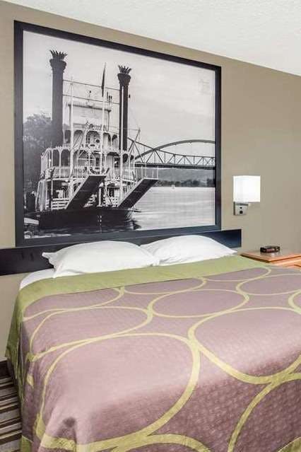 Hotel Super 8 Green Bay Near Stadium photo 2