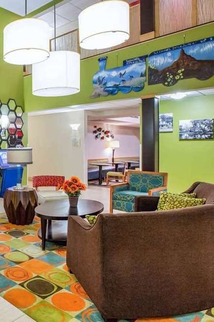 Hotel La Quinta Inn & Suites by Wyndham North Platte photo 5