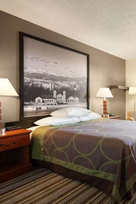 Hotel Super 8 Colorado Springs AFA photo 2