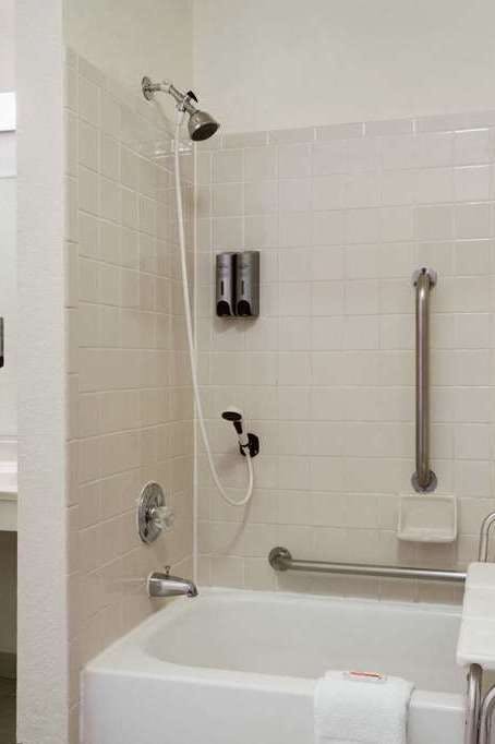 Hotel Super 8 Colorado Springs AFA photo 4