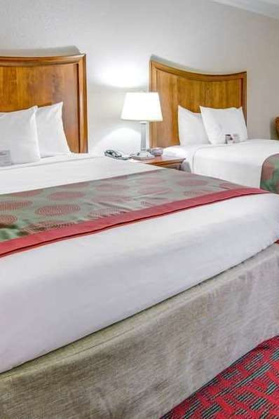 Hotel Ramada by Wyndham Metairie New Orleans Airport photo 1