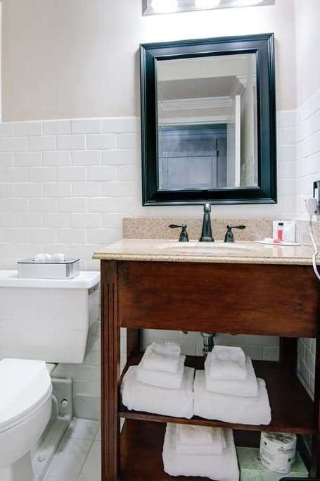 Hotel Ramada by Wyndham Metairie New Orleans Airport photo 3