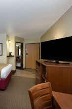 Hotel AmericInn by Wyndham Merrill photo 4