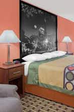Hotel Super 8 by Wyndham Shelbyville photo 2