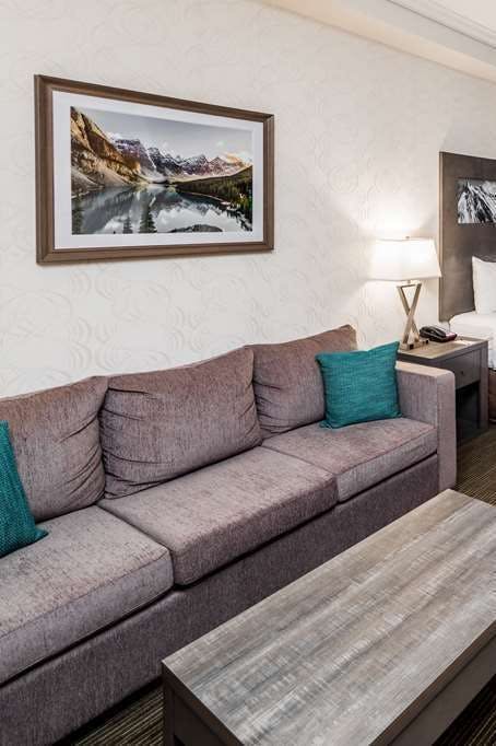 Hotel Ramada by Wyndham Revelstoke photo 3