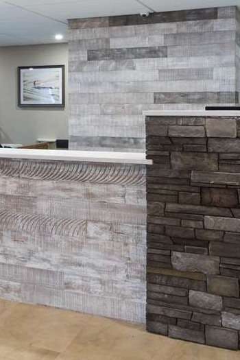 Hotel Ramada by Wyndham Revelstoke photo 5