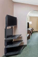 Hotel Super 8 by Wyndham Winfield/Quail Ridge Area photo 3