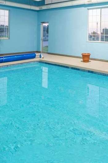 Hotel Super 8 by Wyndham Winfield/Quail Ridge Area photo 5