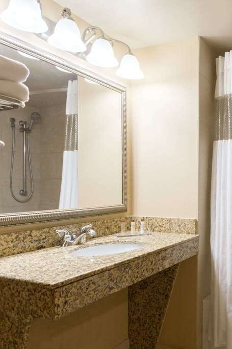 Hotel Wingate Dayton Fairborn photo 3