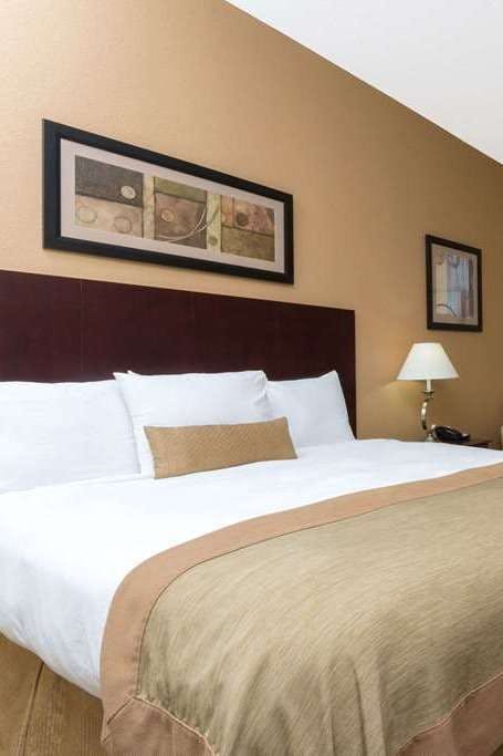 Hotel Wingate Dayton Fairborn photo 1