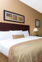 Hotel Wingate Dayton Fairborn photo 1