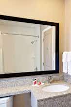 Hotel Travelodge by Wyndham Eureka photo 3