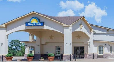Days Inn by Wyndham Centerville