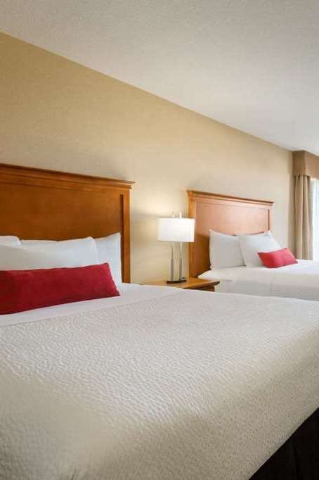 Hotel Days Inn & Suites by Wyndham Edmonton Airport photo 2