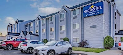 Microtel Plattsburgh