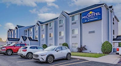 Microtel Plattsburgh
