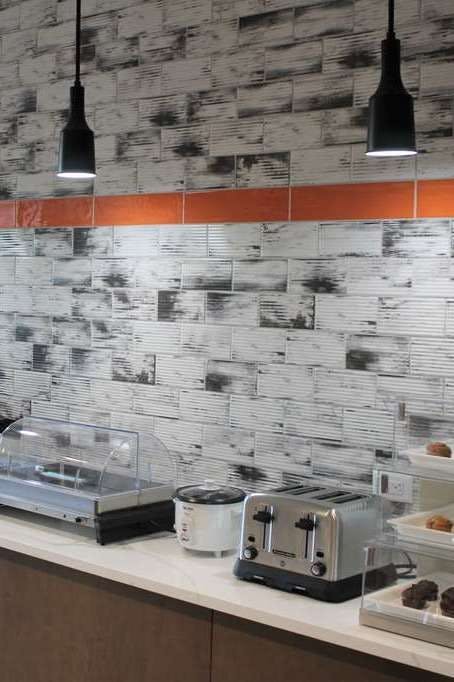 Hotel La Quinta Inn & Suites by Wyndham Bardstown photo 5