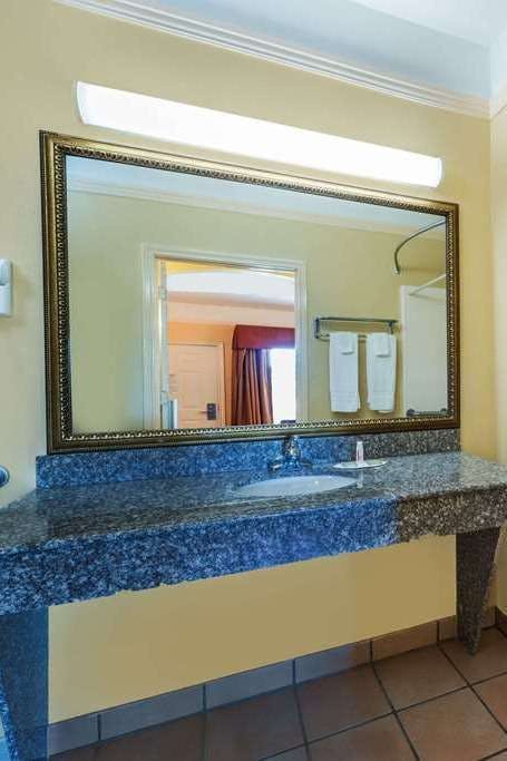 Hotel Super 8 Greenville TX photo 5