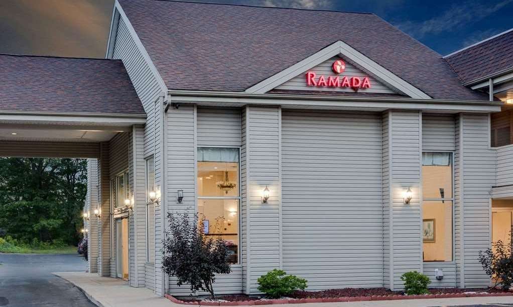 Ramada by Wyndham Cleveland Airport West