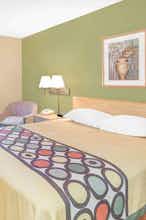 Hotel Super 8 by Wyndham East Moline photo 3