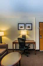 Hotel AmericInn Grand Frk photo 4