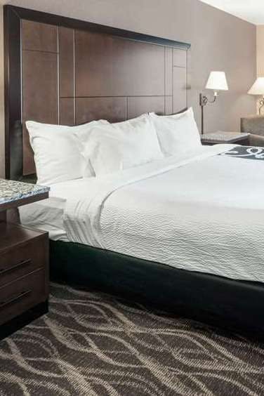 Hotel La Quinta Inn & Suites by Wyndham Belgrade - Bozeman Airport photo 1