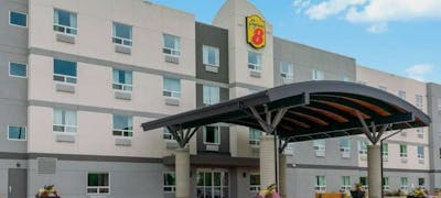 Super 8 by Wyndham Winnipeg East MB