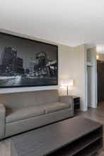 Hotel Super 8 by Wyndham Winnipeg East MB photo 3