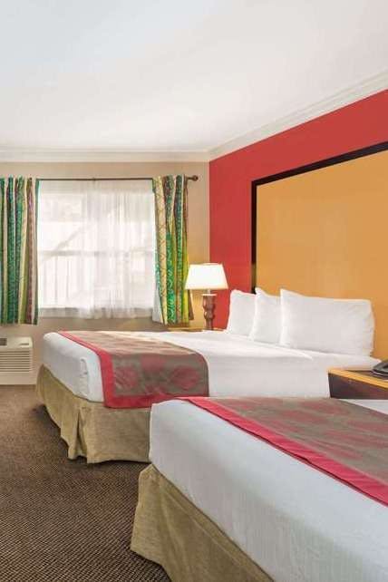 Hotel Ramada by Wyndham Miami Springs/Miami International Airport photo 2