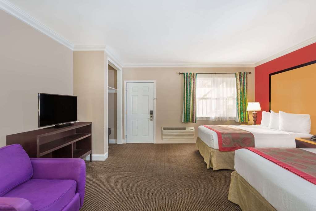 Hotel Ramada by Wyndham Miami Springs/Miami International Airport photo 4
