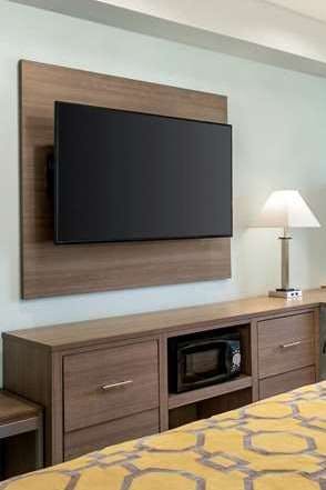 Hotel Baymont by Wyndham Kingwood photo 3