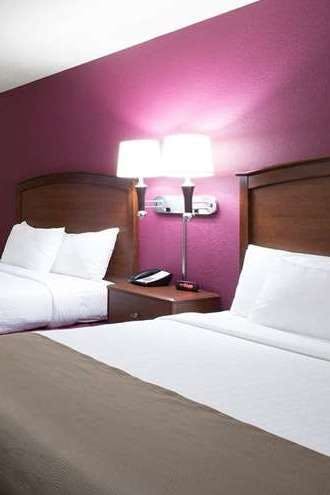 Hotel AmericInn by Wyndham Osceola photo 1