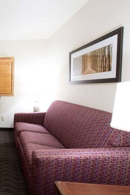 Hotel AmericInn by Wyndham Osceola photo 3