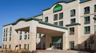 Wingate by Wyndham Seminole