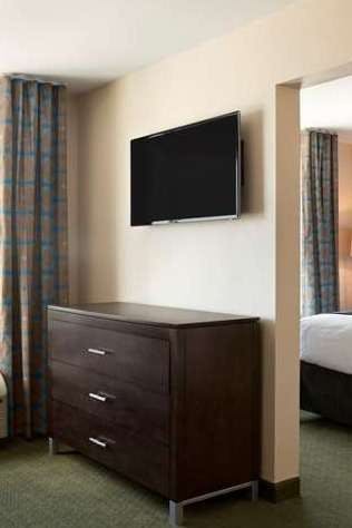 Hotel Wingate by Wyndham Seminole photo 2