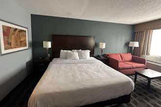 Hotel Baymont Flint Airport North photo 4