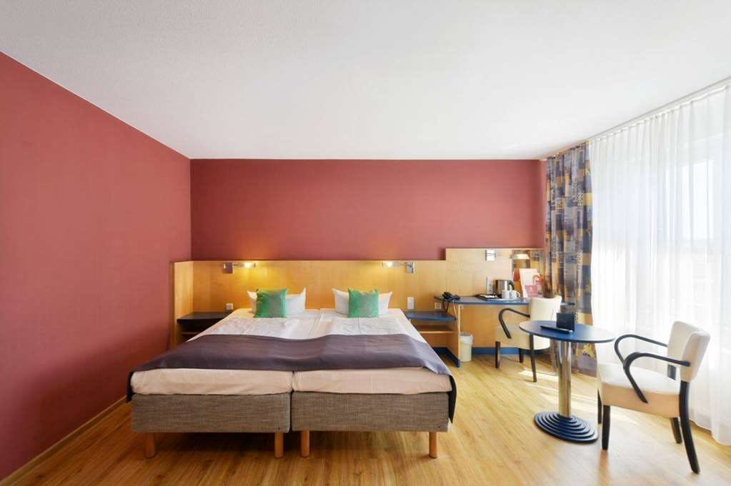 Hotel Amedia Dresden Elbpromenade photo 2