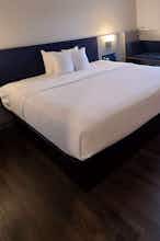 Hotel Microtel Inn Suites Milford photo 1