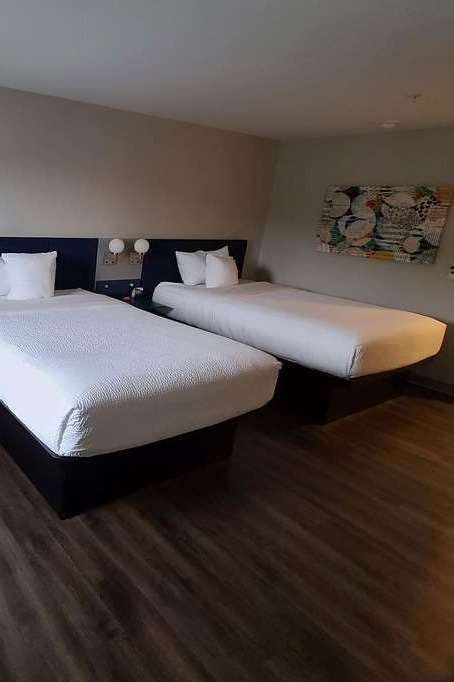 Hotel Microtel Inn & Suites by Wyndham Milford photo 2