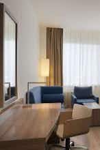 Hotel Ramada Encore by Wyndham Kyiv photo 3