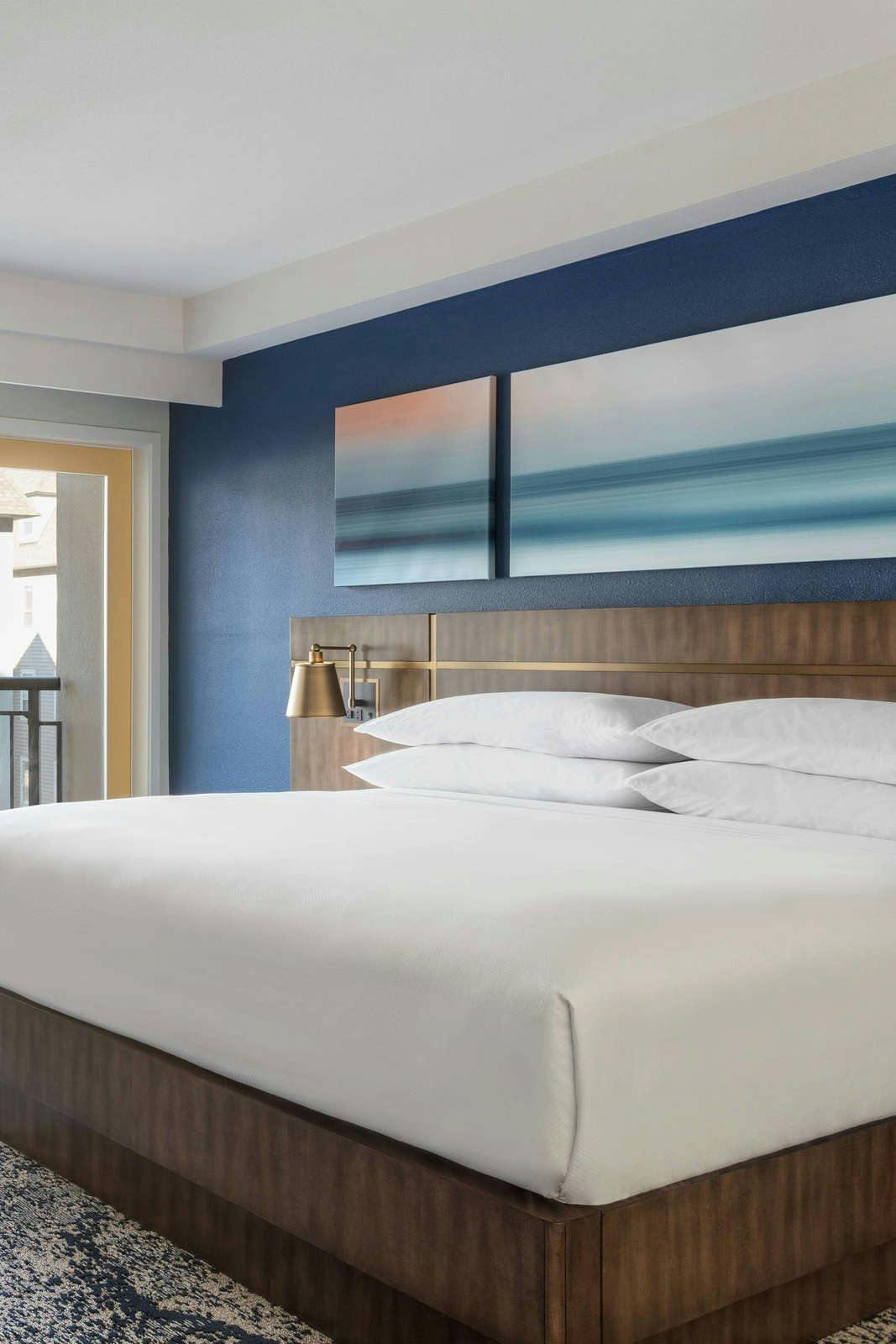 Hotel Delta Hotels by Marriott Virginia Beach Waterfront Suites photo 1