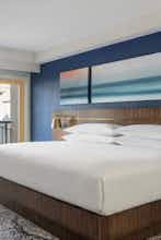 Hotel Delta Hotels by Marriott Virginia Beach Waterfront Suites photo 1