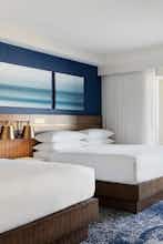 Hotel Delta Hotels by Marriott Virginia Beach Waterfront Suites photo 2