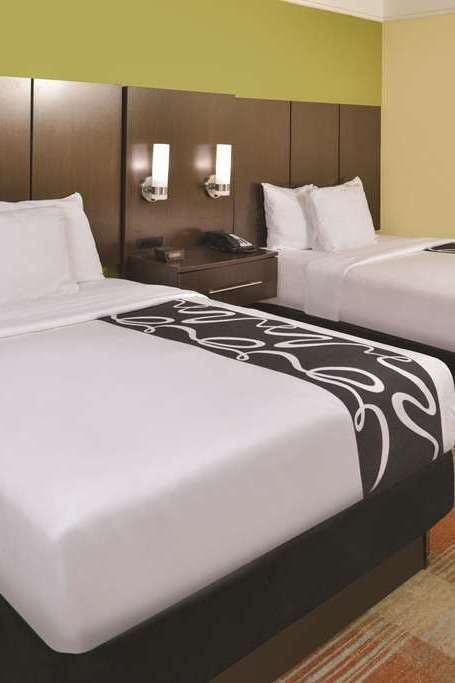 Hotel La Quinta Inn Ste S Newnan photo 1