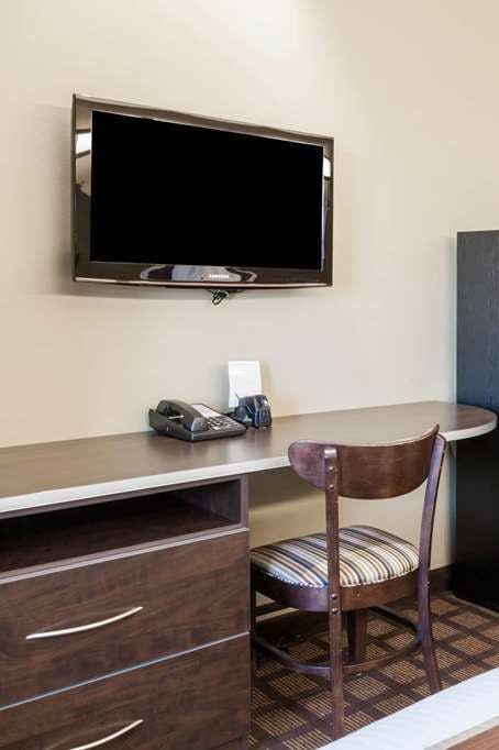 Hotel Microtel Inn & Suites by Wyndham Wheeler Ridge photo 3