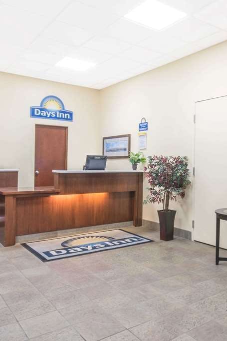 Hotel Days Inn Duluth Lakewalk photo 5