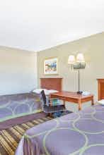 Hotel Super 8 Tltn/Lk Winnipesaukee photo 2