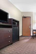 Hotel AmericInn Green Bay East photo 3
