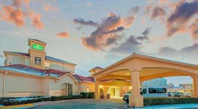 La Quinta Inn & Suites by Wyndham Salt Lake City Airport